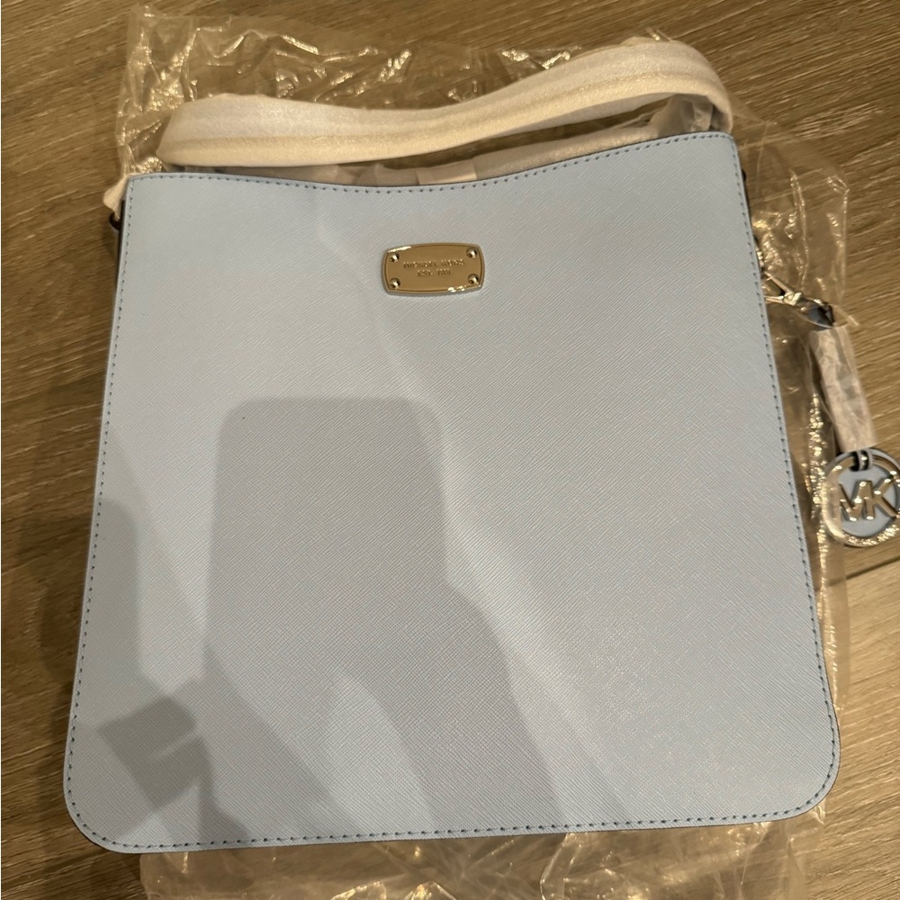 Michael Kors Jet Set Travel Crossbody